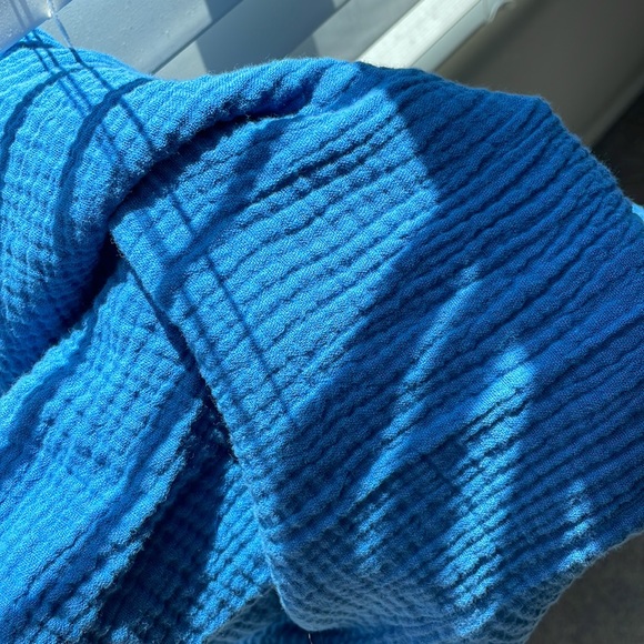 Blue linen lounge set, cottony gauze soft linen material - Picture 6 of 6